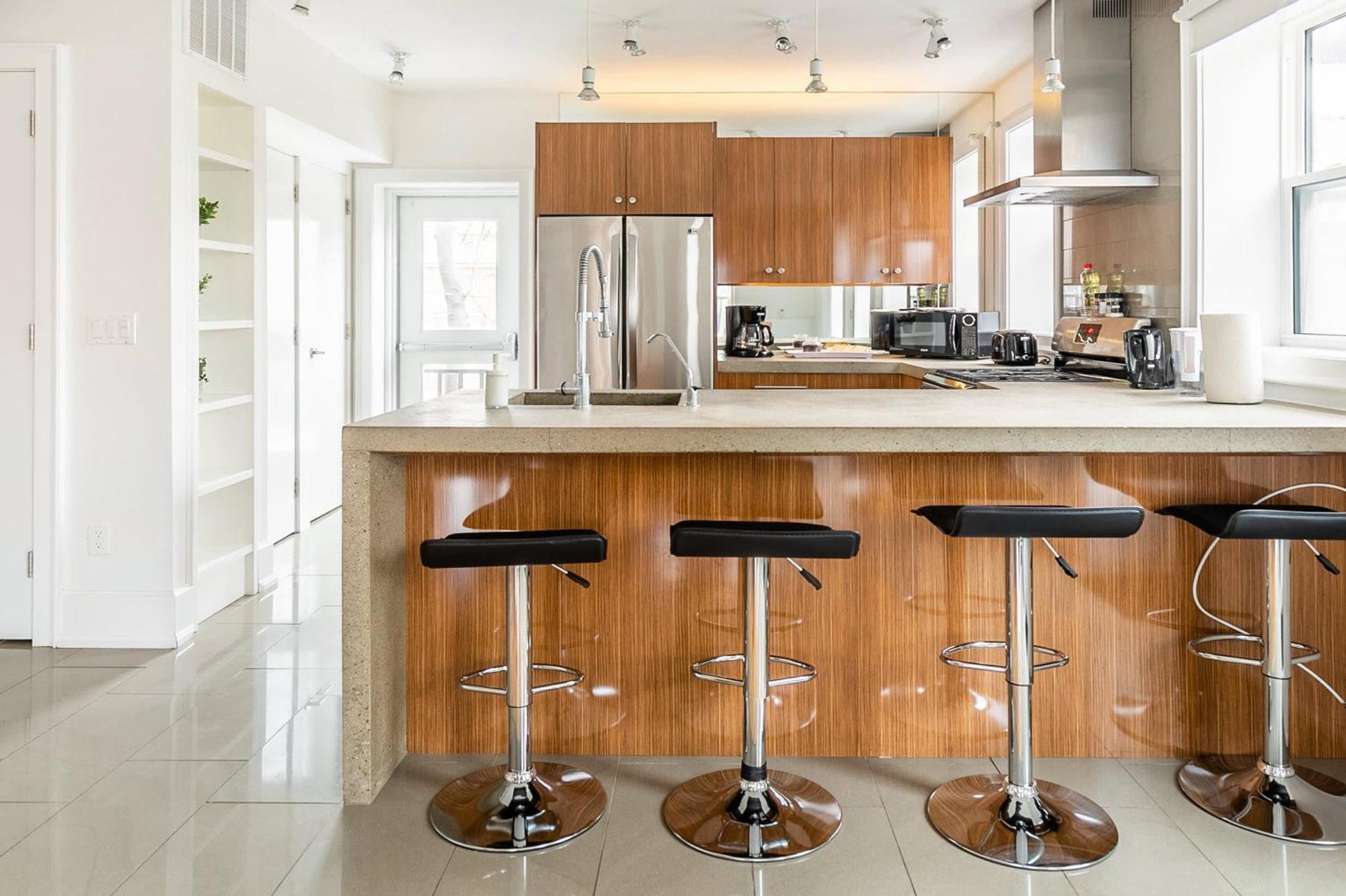 Modern 2 Bedroom Condo - Heart Of Leslieville Toronto Exterior foto